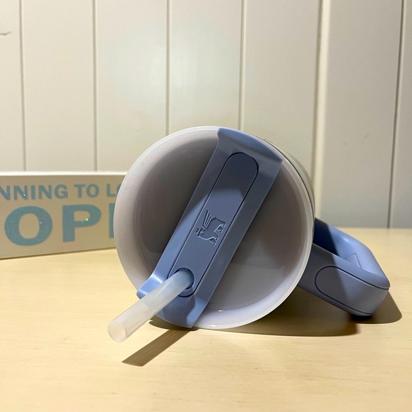 STANLEY Quencher H2.0 Tumbler 40 Oz NWT      The Flowstate - All Day Hydration - Picture 4 of 6